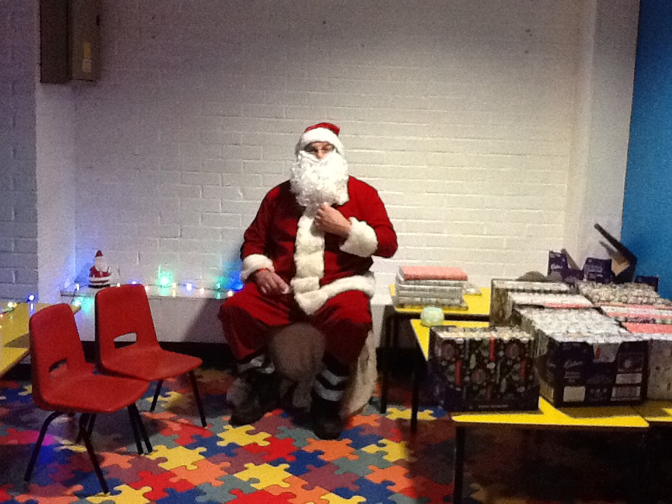 rags-autistic-group-support-christmas-timbuk2-04