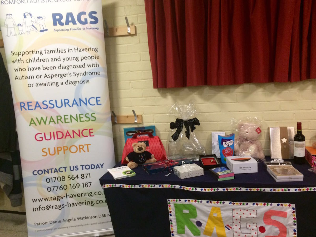 romford-autistic-group-support-quiz-night-2016-03