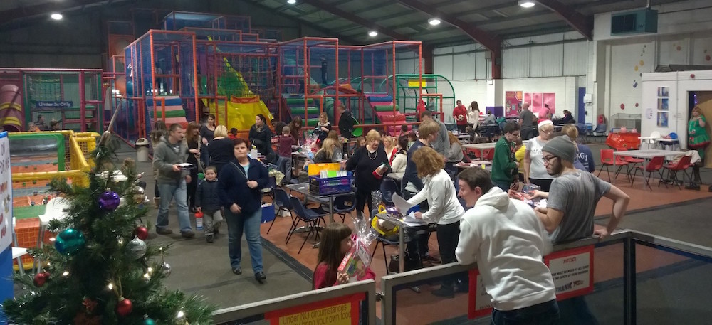 timbuk2-autism-event-christmas-2014-06